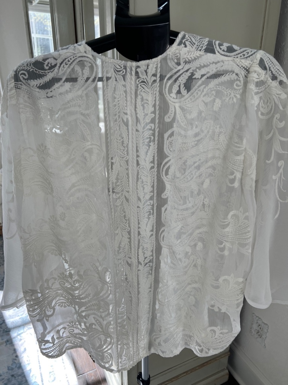 White Lace Open-Front Women's Kimono Blouse - Picture 9 of 9